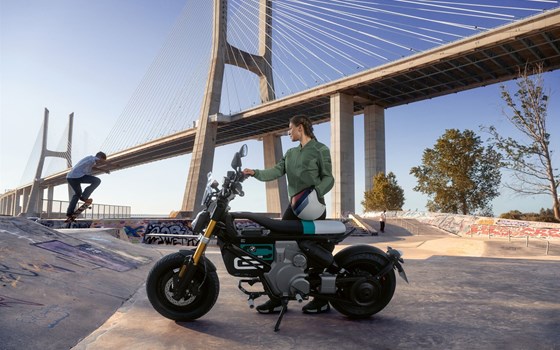 Neufahrzeug BMW CE 02 11kW - Bild 4