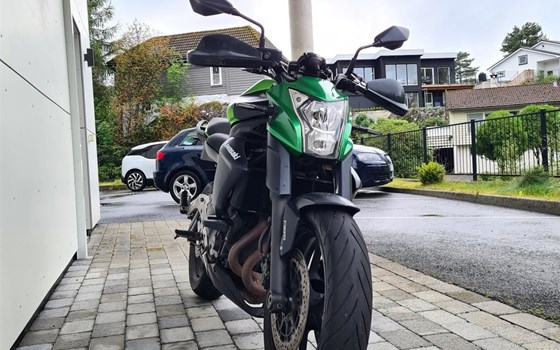 Gebrauchtmotorrad Kawasaki ER-6n - Bild 2
