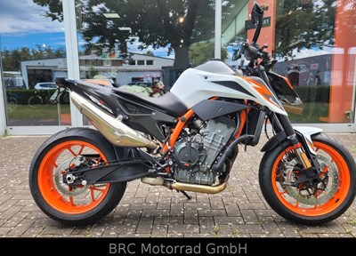 GEBRAUCHTFAHRZEUG KTM 890 Duke R