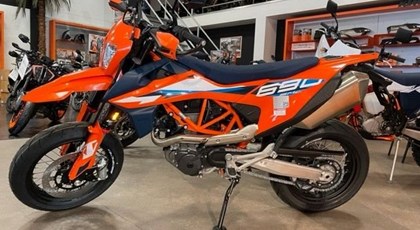 Neumotorrad KTM 690 SMC R