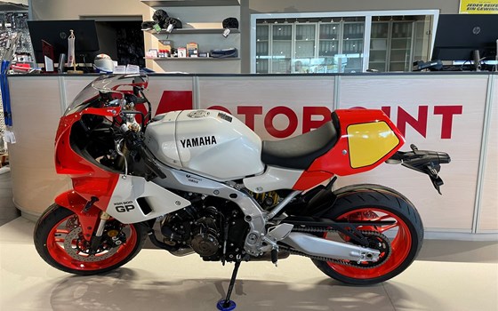 Gebrauchtmotorrad Yamaha XSR900 GP - Bild 2