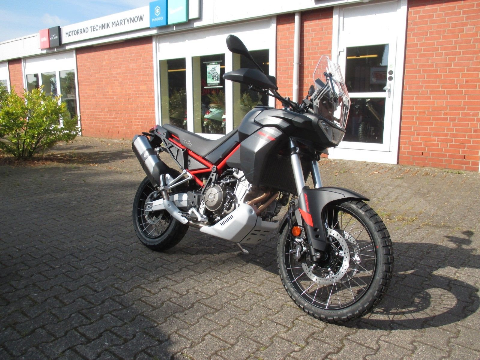 Aprilia Tuareg 660