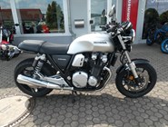 Honda CB1100 RS