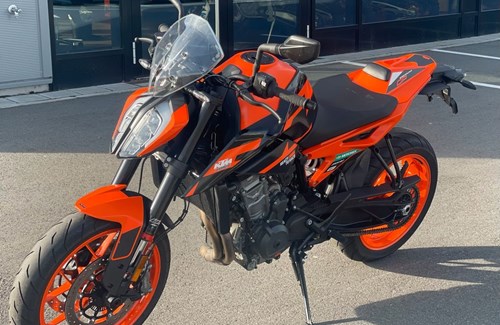 Gebrauchtmotorrad KTM 890 Duke GP