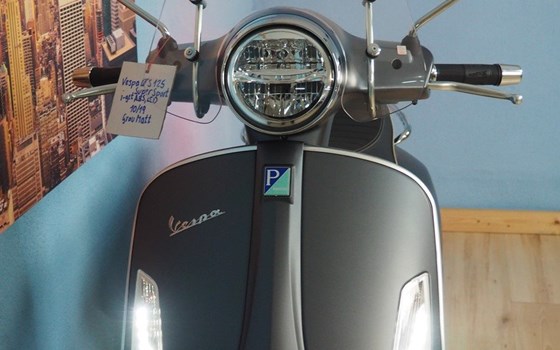 Gebrauchtmotorrad Vespa GTS 125 Supersport iGET - Bild 14 Gebrauchtmotorrad Vespa GTS 125 Supersport iGET - Bild 14