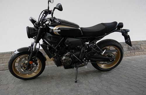 Neumotorrad Yamaha XSR700