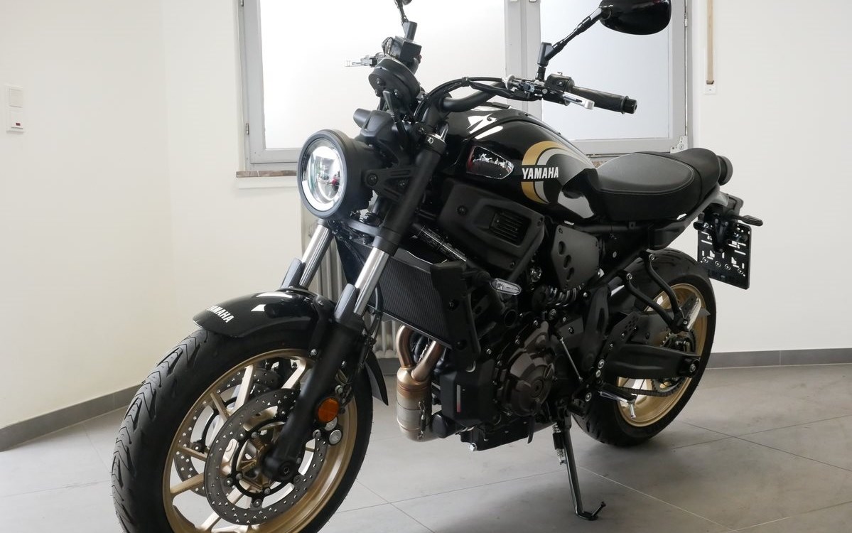 Offer Yamaha XSR700