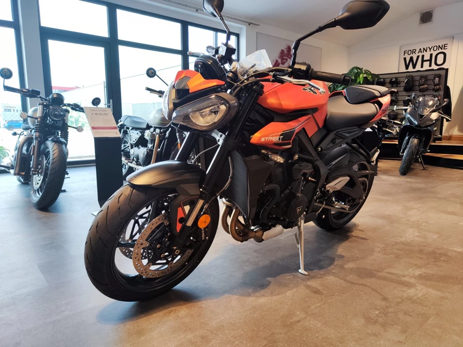 Angebot Triumph Street Triple 765 R Bild 2: Angebot Triumph Street Triple 765 R