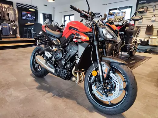 Triumph Street Triple 765 R<br />Matt Baja Orange, AKTIONSPREIS, SOFORT VERFÜGBAR!!!