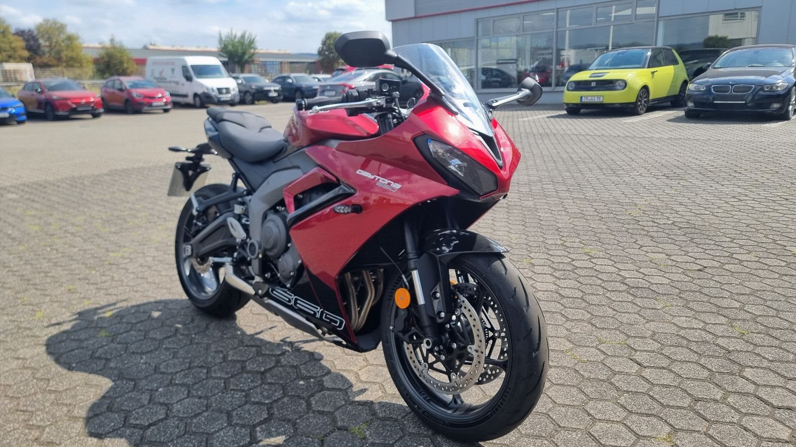 Triumph Daytona 660