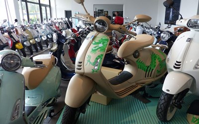 Vespa 946 Dragon