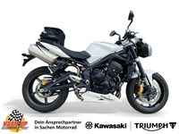 Gebrauchtmotorrad Triumph Street Triple R NUR 8824 KM!
