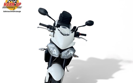 Gebrauchtmotorrad Triumph Street Triple R - Bild 9