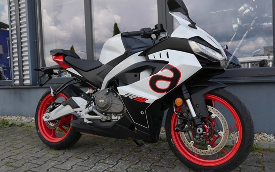 Neufahrzeug Aprilia RS 457 - Bild 9