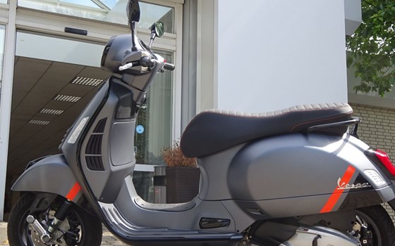 Neufahrzeug Vespa GTS 300 Super Sport - Bild 10