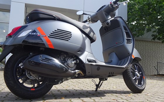 Neufahrzeug Vespa GTS 300 Super Sport - Bild 6