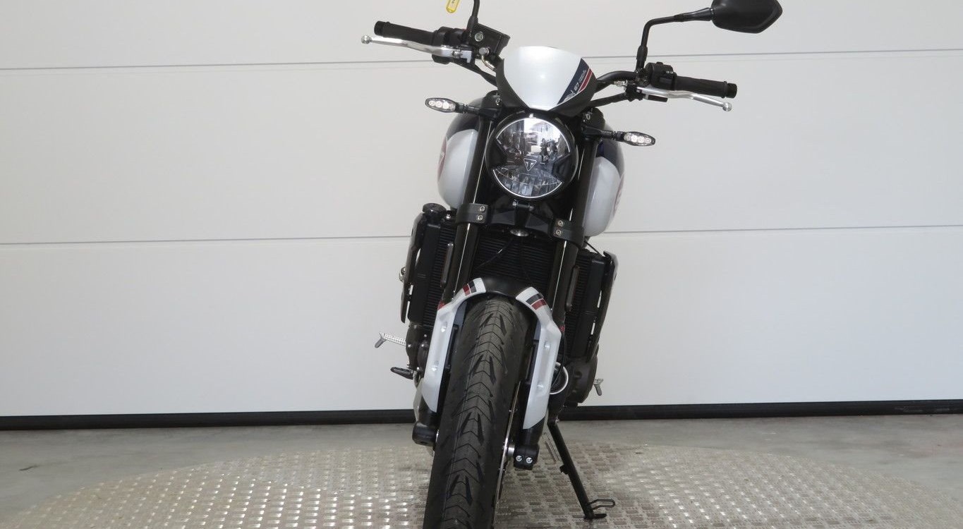 Angebot Triumph Trident 660 Triple Tribute