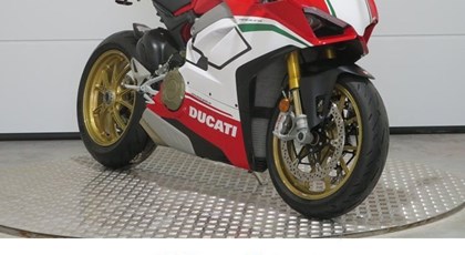 Gebrauchtfahrzeug Ducati Panigale V4 Speciale