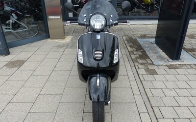 Vespa GTS 300