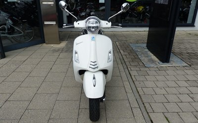 Vespa GTS 300 Super