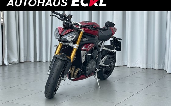 Gebrauchtmotorrad Triumph Speed Triple R - Bild 1 Gebrauchtmotorrad Triumph Speed Triple R - Bild 1