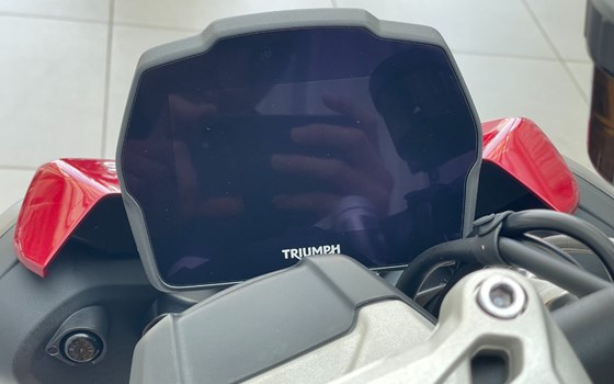 Gebrauchtmotorrad Triumph Speed Triple R - Bild 11