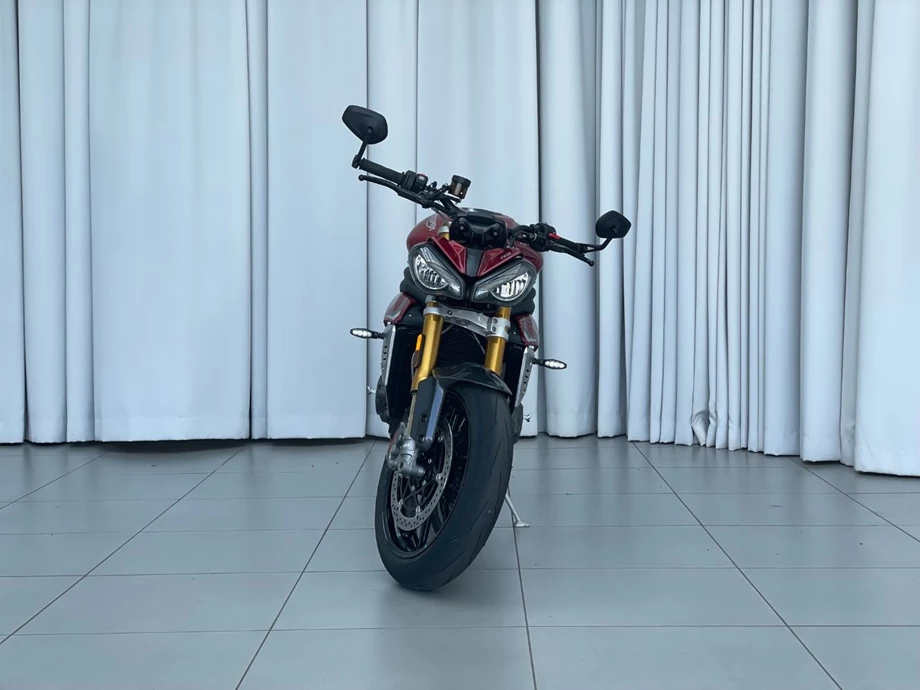 Angebot Triumph Speed Triple R Bild 8: Angebot Triumph Speed Triple R