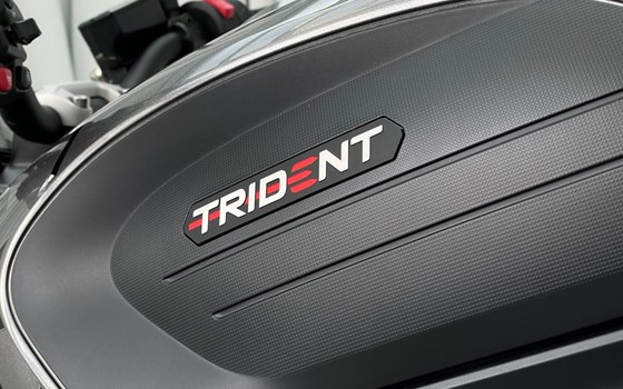 Gebrauchtmotorrad Triumph Trident 660 - Bild 9 Gebrauchtmotorrad Triumph Trident 660 - Bild 9