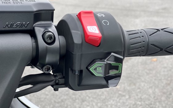 Gebrauchtmotorrad Kawasaki Ninja 7 Hybrid - Bild 9