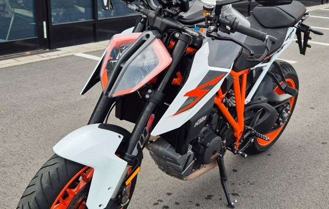 KTM 1290 Super Duke R