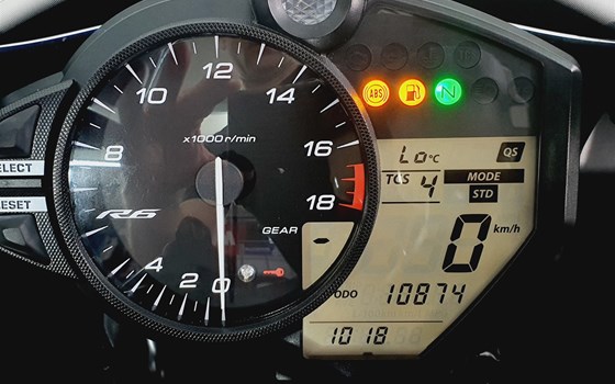 Gebrauchtmotorrad Yamaha YZF-R6 - Bild 9