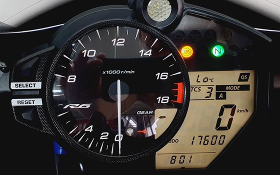 Gebrauchtmotorrad Yamaha YZF-R6 - Bild 9