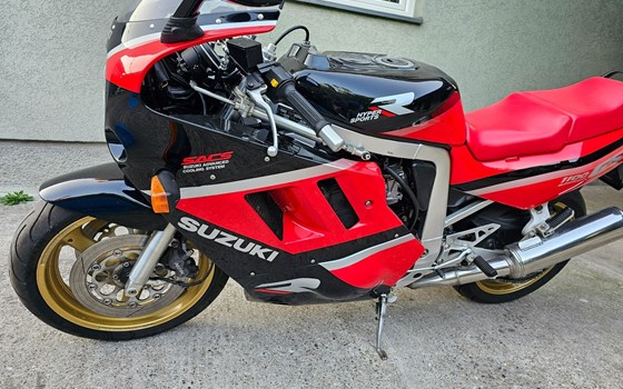 Gebrauchtmotorrad Suzuki GSX-R 1100 - Bild 1