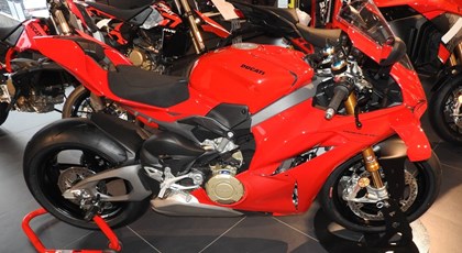 Neumotorrad Ducati Panigale V4 S