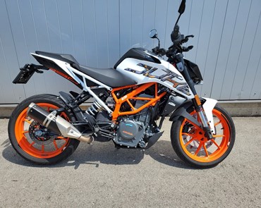 KTM 390 Duke