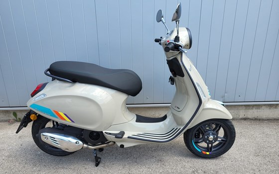 Neufahrzeug Vespa Primavera 125 S - Bild 1 Neufahrzeug Vespa Primavera 125 S - Bild 1