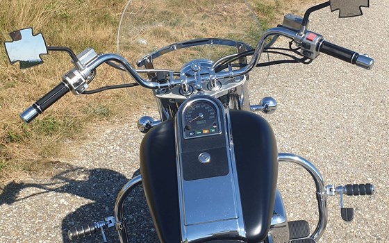 Gebrauchtmotorrad Suzuki Intruder VL 1500 LC - Bild 4