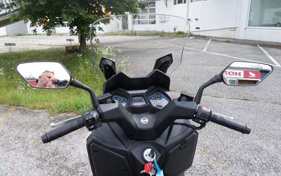 Gebrauchtmotorrad Sym Joymax 300 - Bild 10