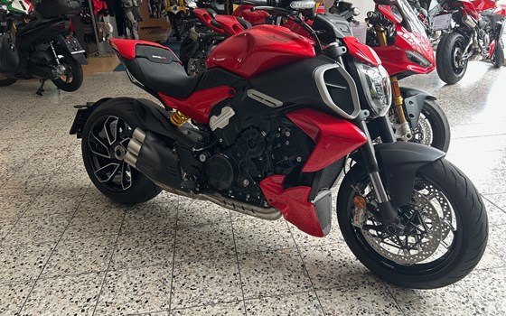 Neufahrzeug Ducati Diavel V4 - Bild 1 Neufahrzeug Ducati Diavel V4 - Bild 1