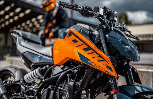 Neumotorrad KTM 125 Duke