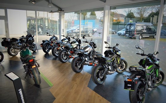 Gebrauchtmotorrad Kawasaki Z7 Hybrid - Bild 8