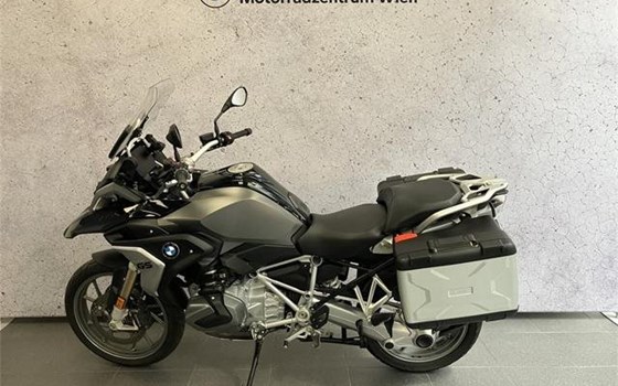 Gebrauchtmotorrad BMW R 1250 GS - Bild 1 Gebrauchtmotorrad BMW R 1250 GS - Bild 1