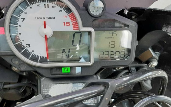 Gebrauchtmotorrad BMW S 1000 RR - Bild 5