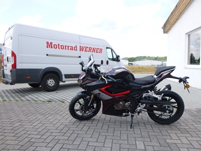 SRK 125 R