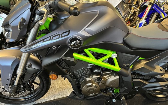 Neufahrzeug QJ Motor SRK 400 - Bild 12