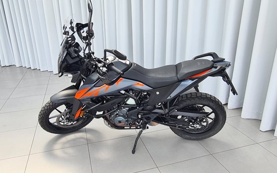 Gebrauchtmotorrad KTM 390 Adventure - Bild 3 Gebrauchtmotorrad KTM 390 Adventure - Bild 3