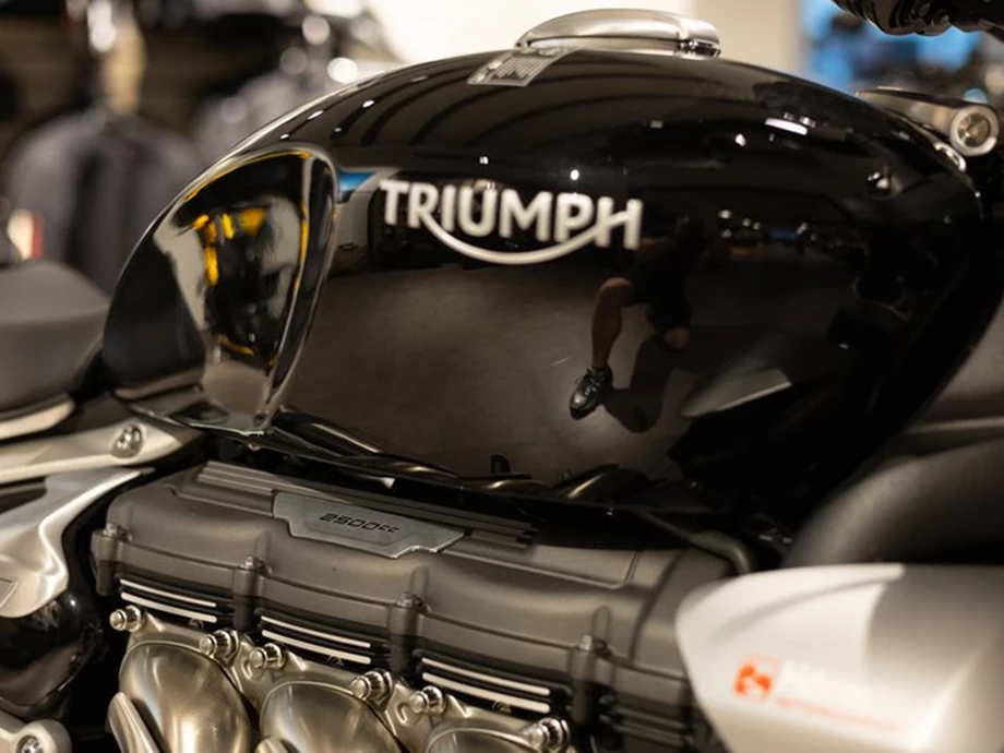 Angebot Triumph Rocket 3 R Bild 5: Angebot Triumph Rocket 3 R