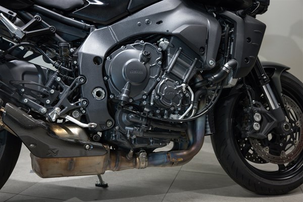 Yamaha MT-10 (schwarz) - Bild 4