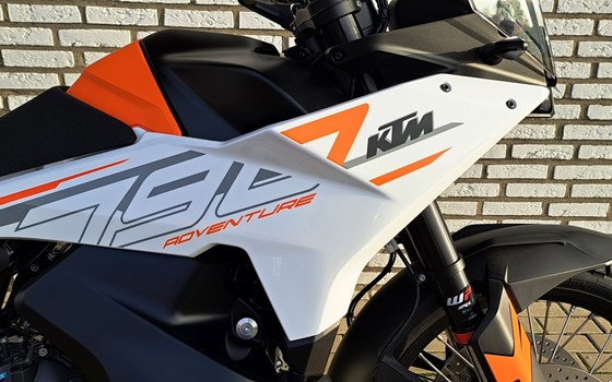 Gebrauchtmotorrad KTM 790 Adventure - Bild 2