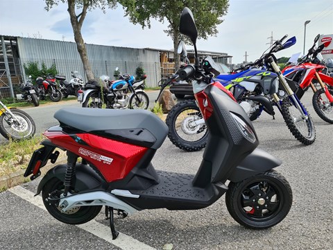 Piaggio 1 Active